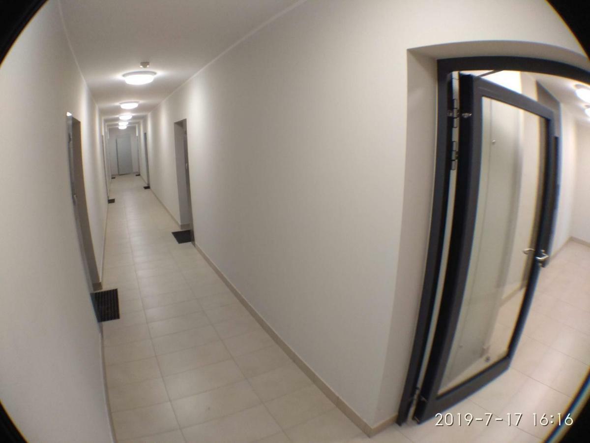 1120 Smialego 41 - Tanie Pokoje W Apartamencie - Samodzielne Zameldowanie - Self Check In Poznań Extérieur photo